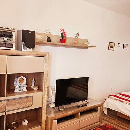 Apartment Tony Omiš Exterior foto